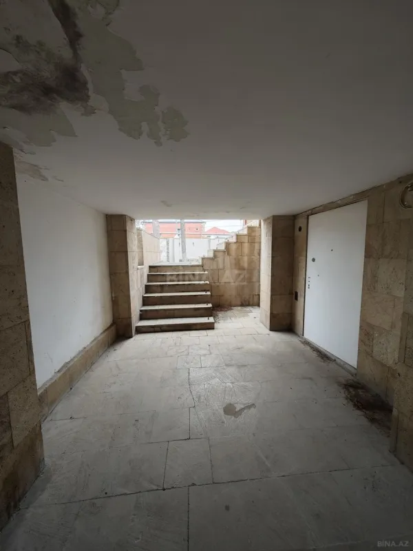 Satılır 5 otaqlı həyət evi 180 m²