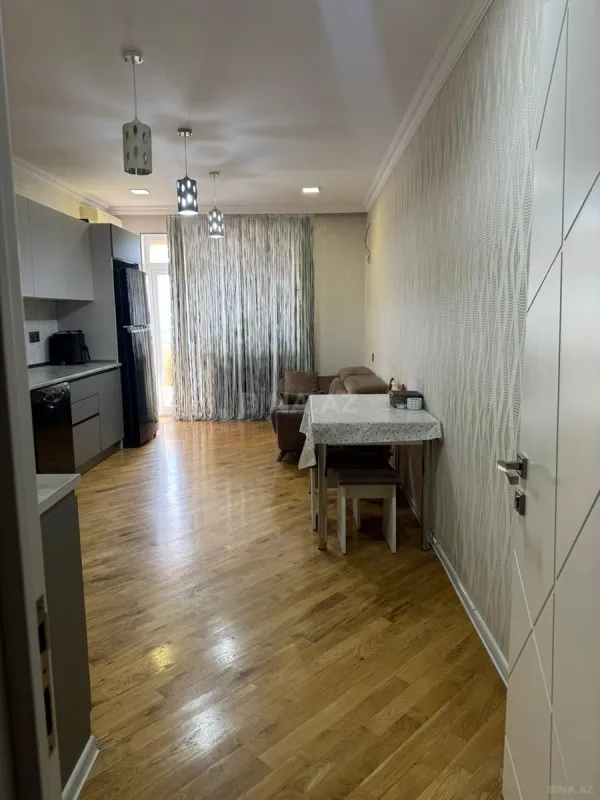 Satılır 3 otaqlı mənzil 120 m²