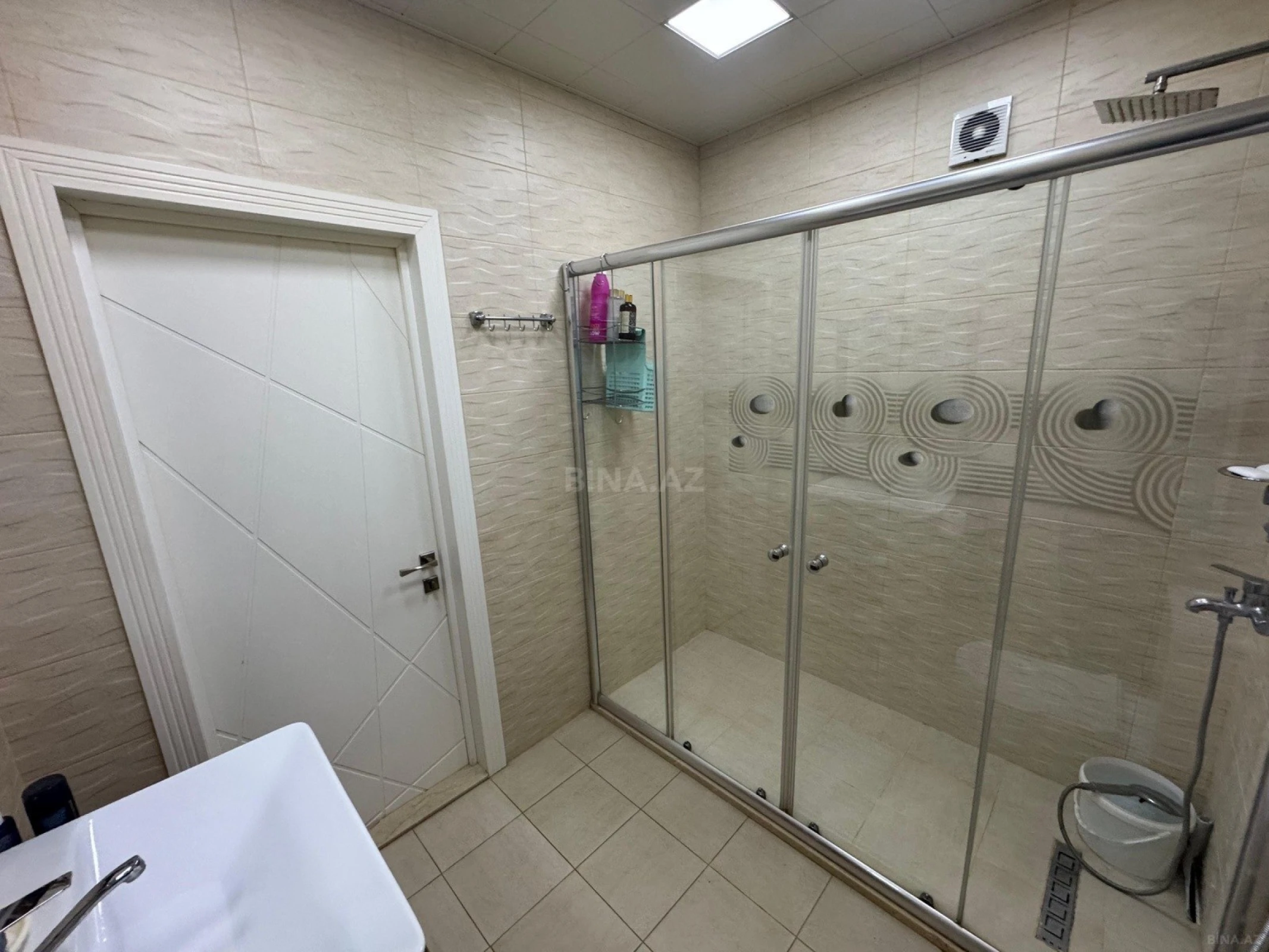 Satılır 3 otaqlı mənzil 120 m²