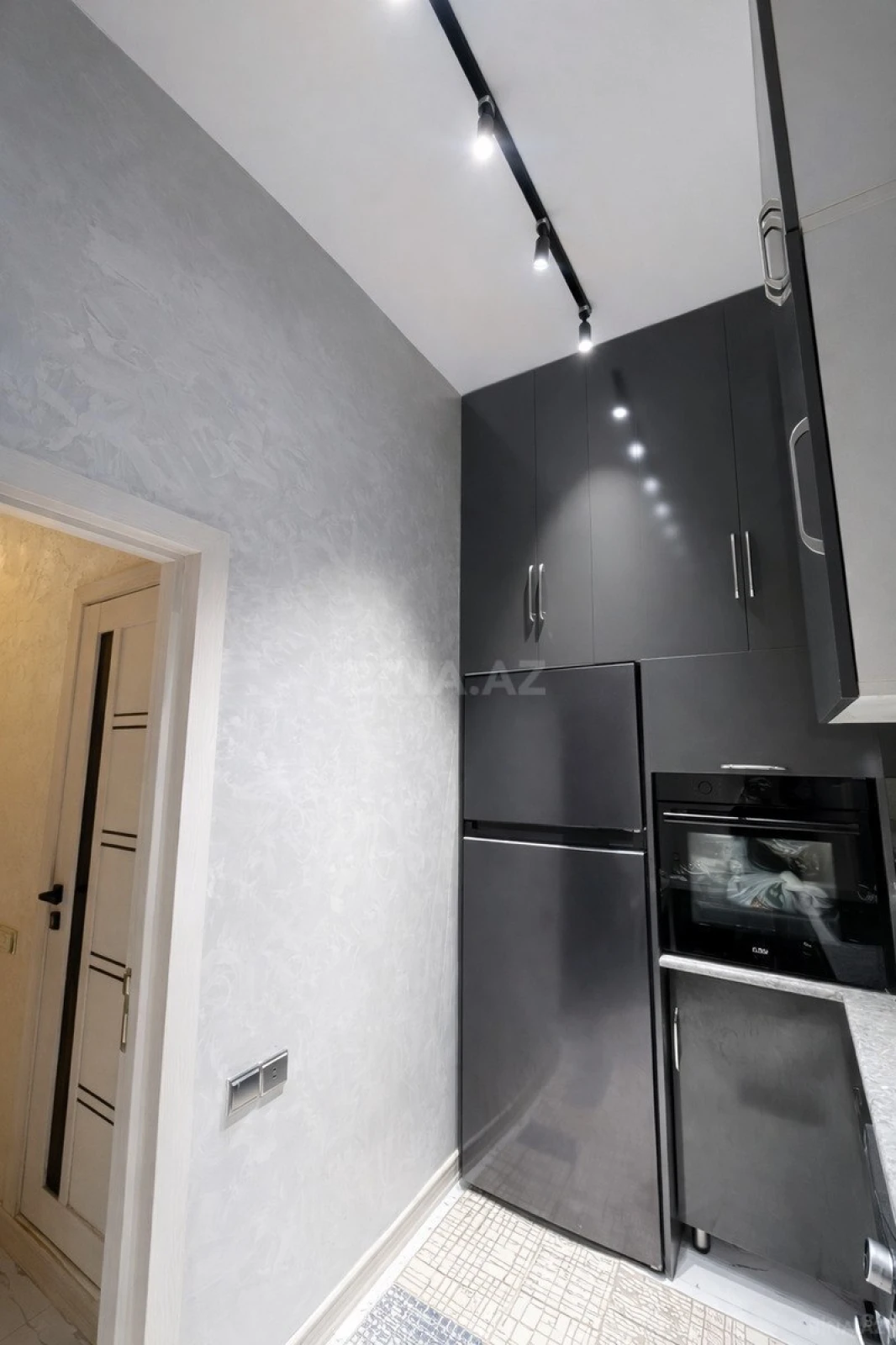 Satılır 2 otaqlı mənzil 72 m²