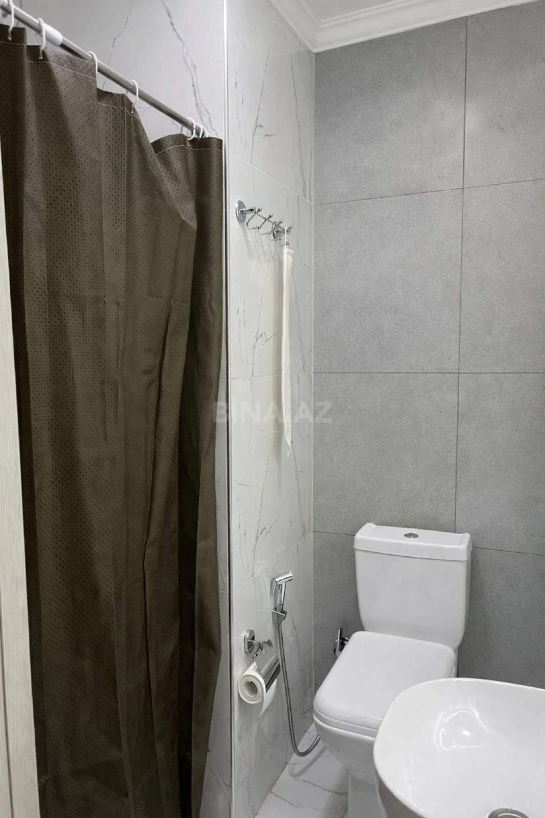 Satılır 2 otaqlı mənzil 72 m²