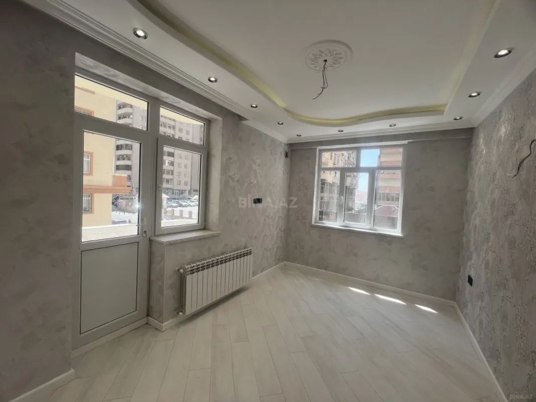 Satılır 3 otaqlı mənzil 105 m²