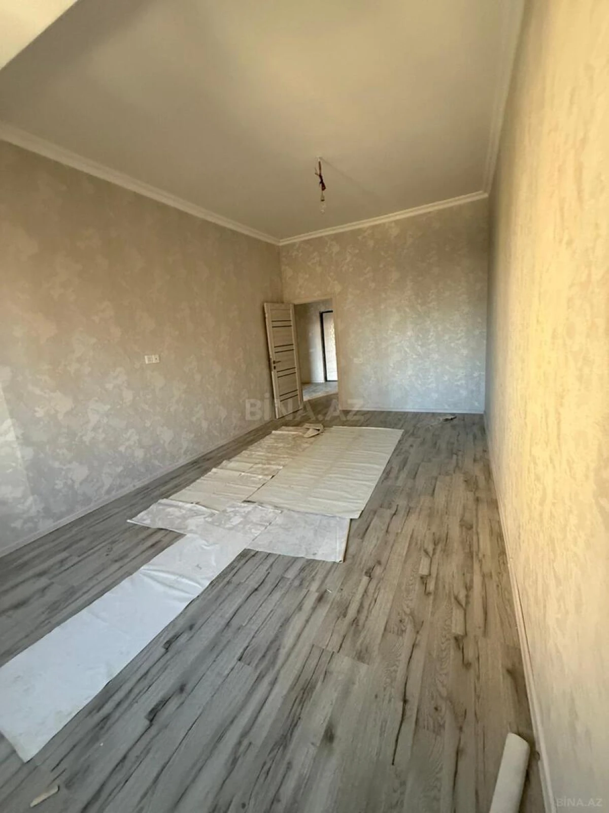 Satılır 2 otaqlı mənzil 60 m²