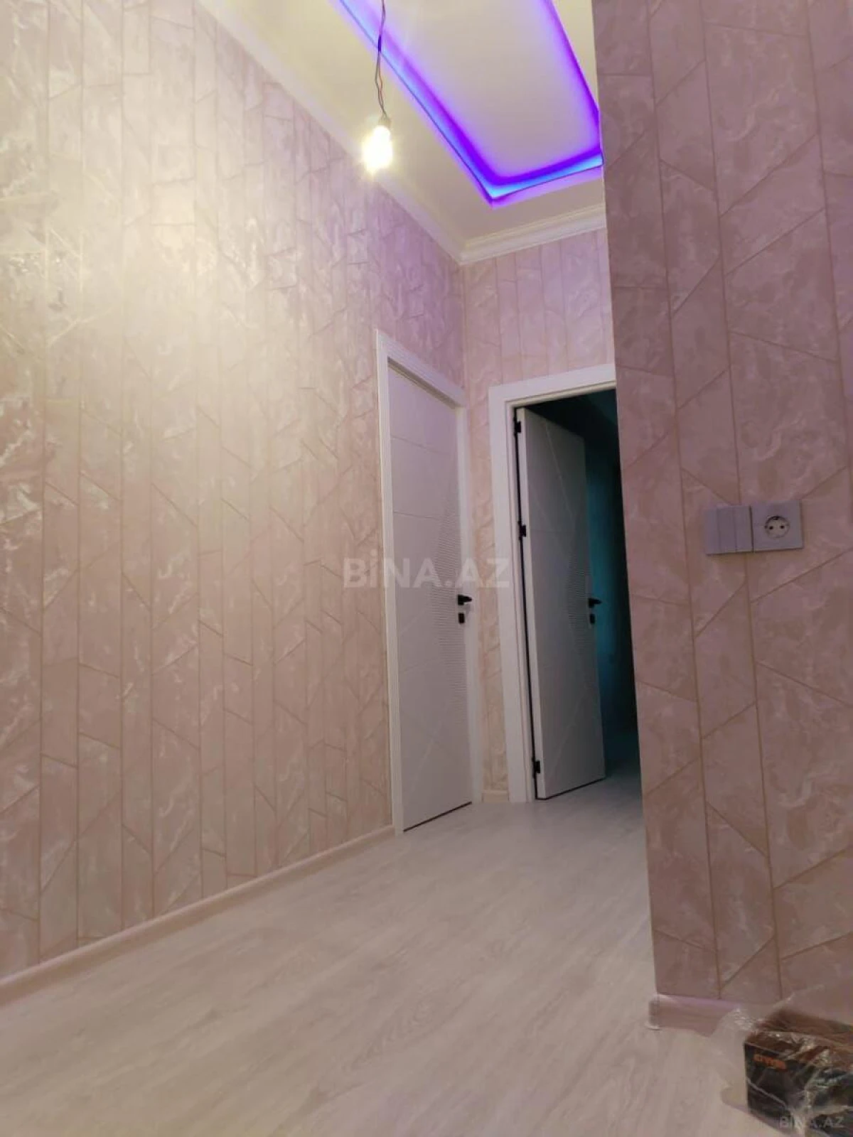 Satılır 2 otaqlı mənzil 64.8 m²