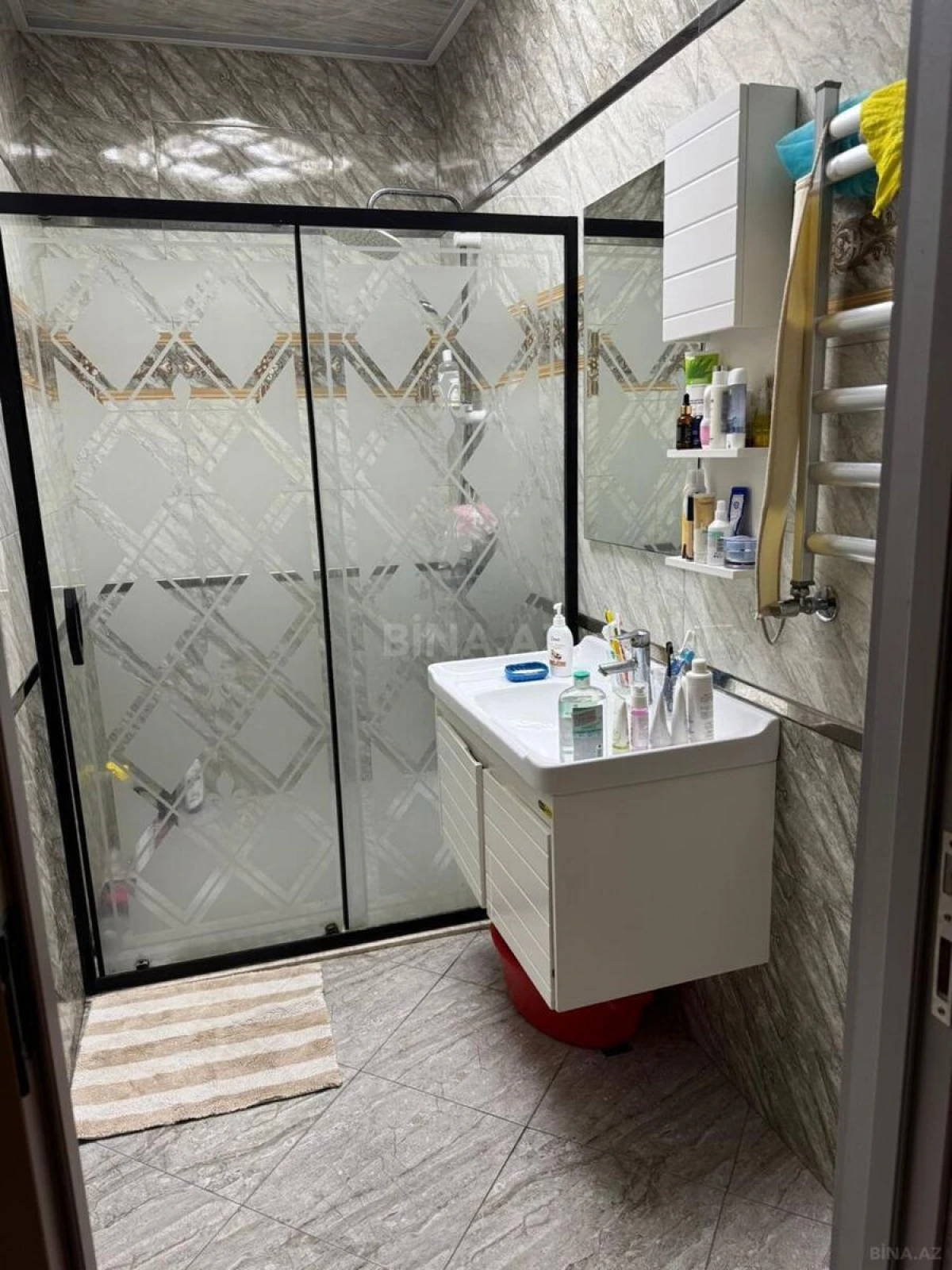 Kirayə verilir 3 otaqlı mənzil 110 m²