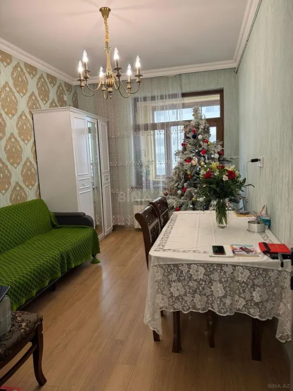 Kirayə verilir 3 otaqlı mənzil 110 m²
