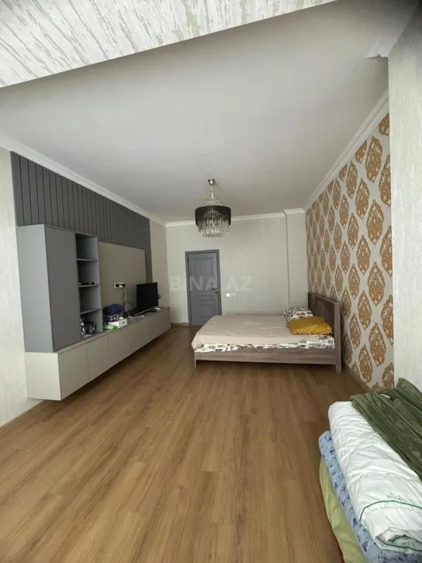 Kirayə verilir 3 otaqlı mənzil 110 m²