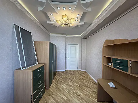 Satılır 2 otaqlı mənzil 75 m²