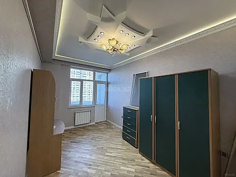 Satılır 2 otaqlı mənzil 75 m²