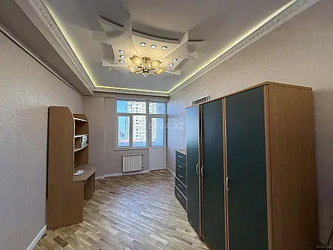 Satılır 2 otaqlı mənzil 75 m²