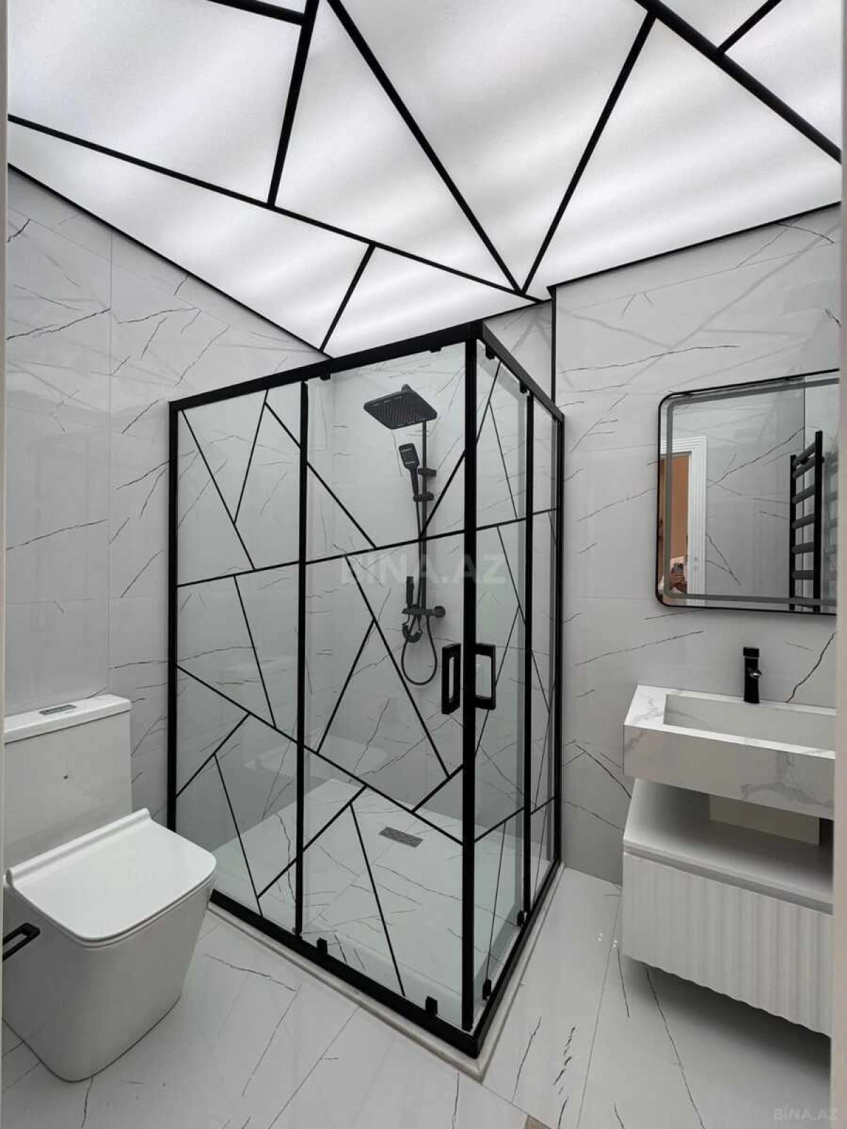 Satılır 4 otaqlı mənzil 110 m²