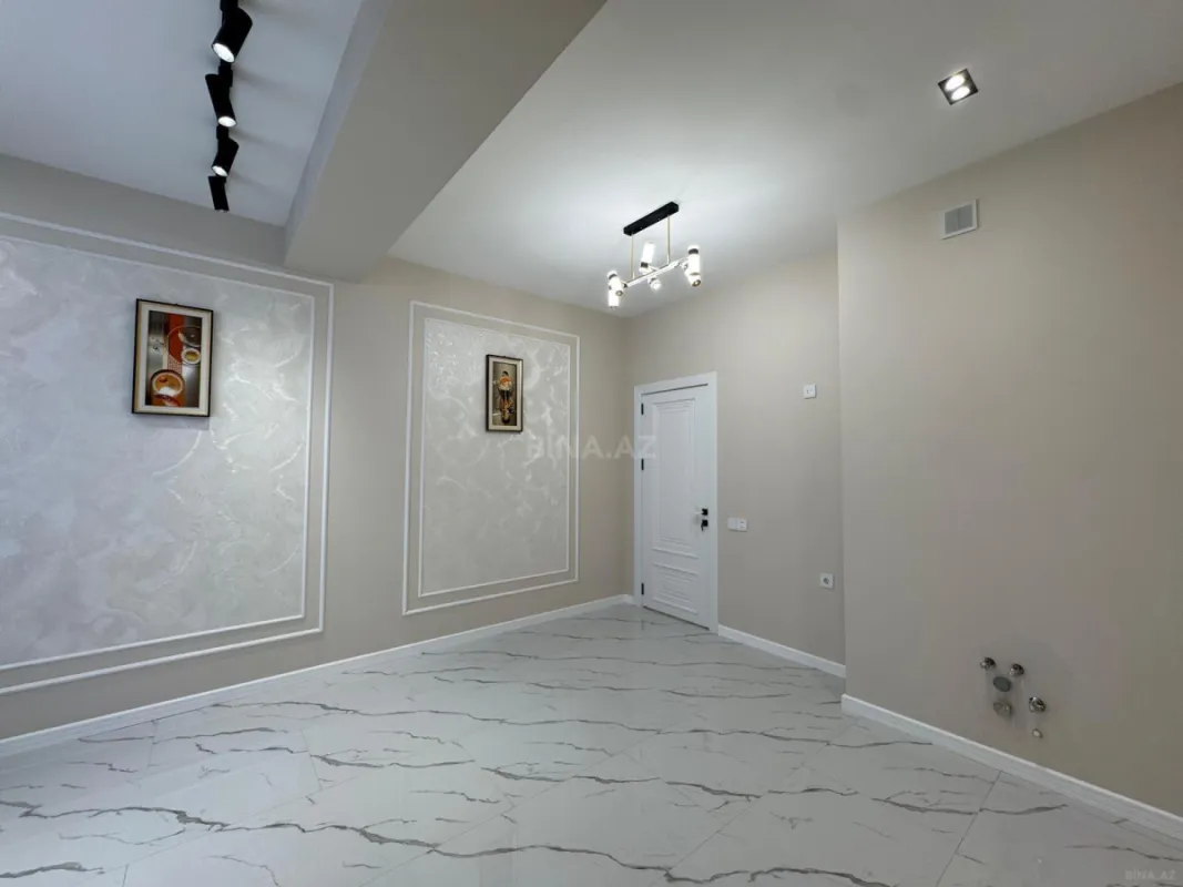 Satılır 4 otaqlı mənzil 110 m²