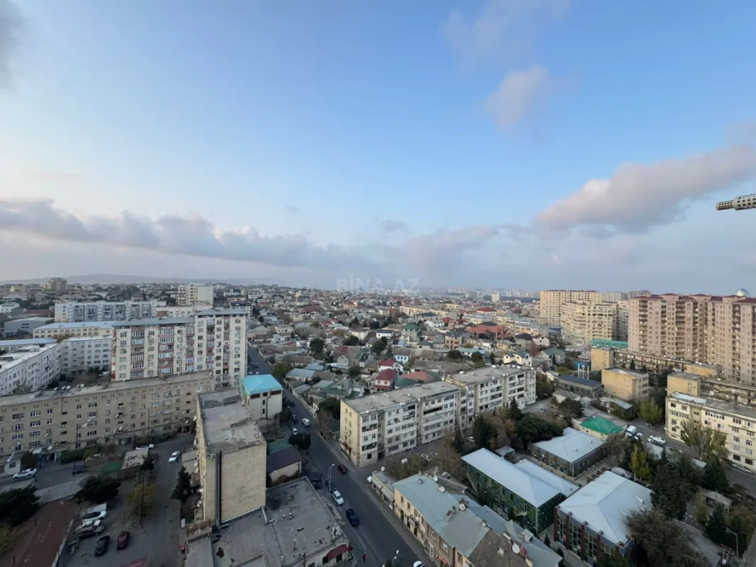 Satılır 4 otaqlı mənzil 110 m²