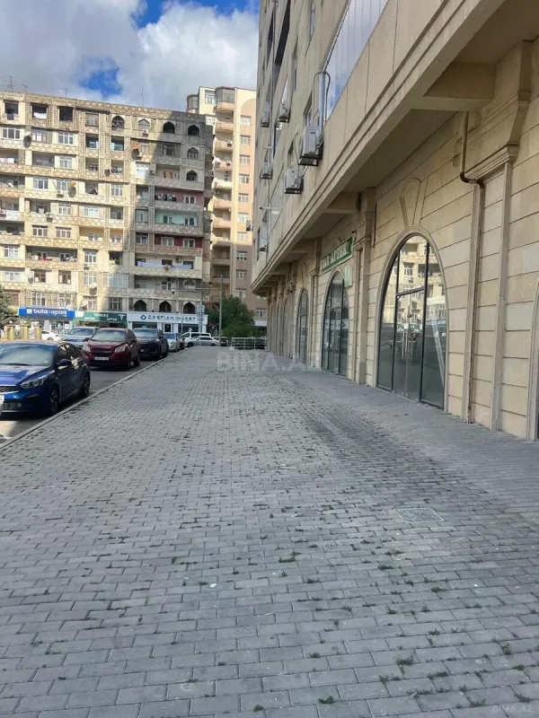 Satılır obyekt 3900 m²