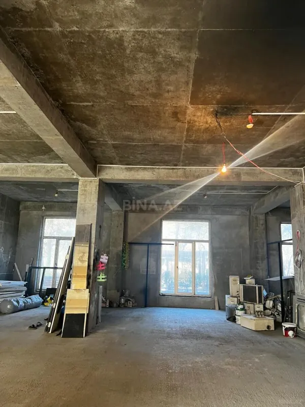 Satılır obyekt 3900 m²