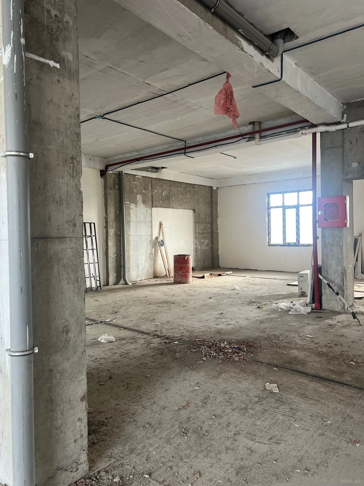 Satılır obyekt 3900 m²