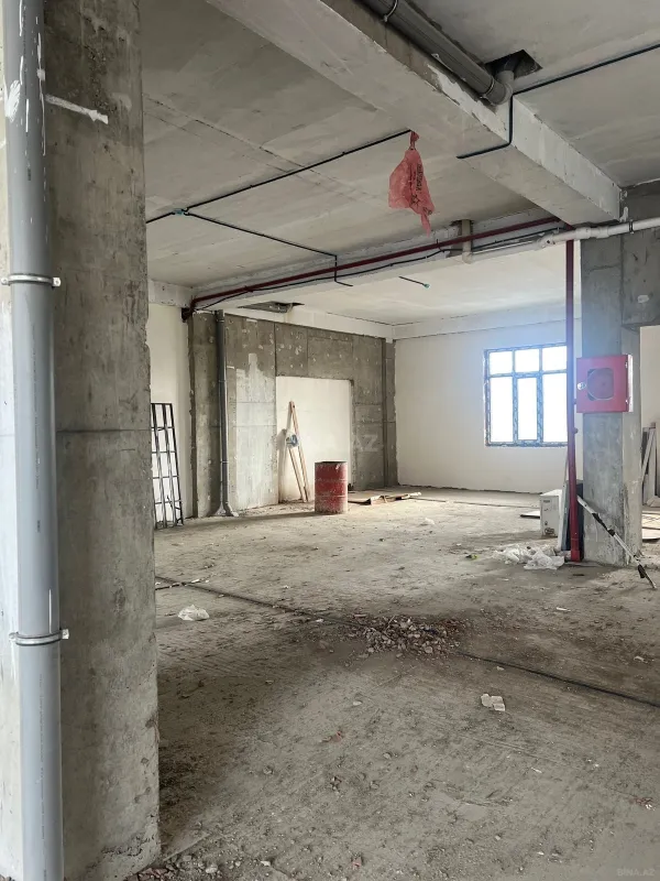 Satılır obyekt 3900 m²
