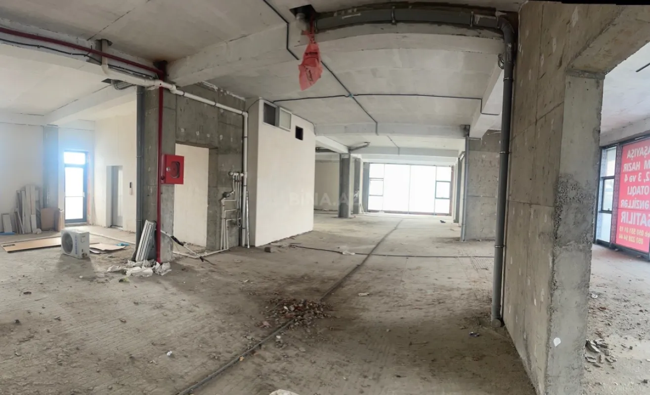 Satılır obyekt 3900 m²