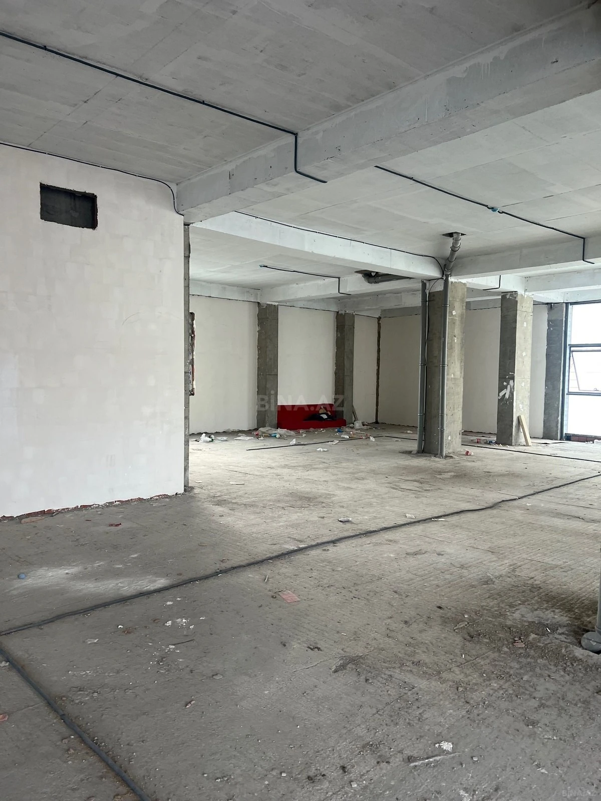 Satılır obyekt 3900 m²