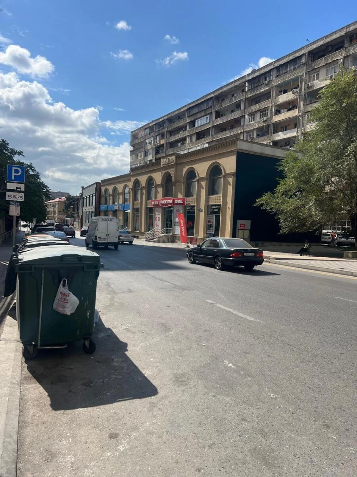 Satılır obyekt 3900 m²