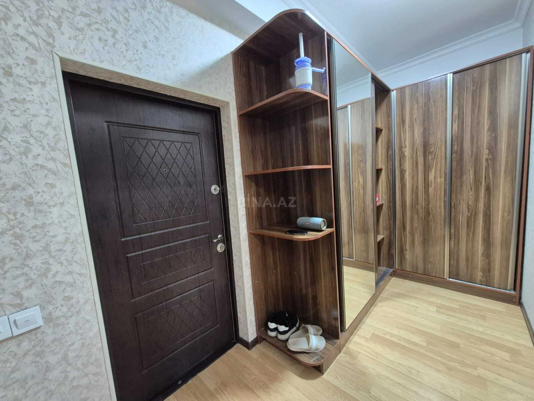 Satılır 2 otaqlı mənzil 58 m²