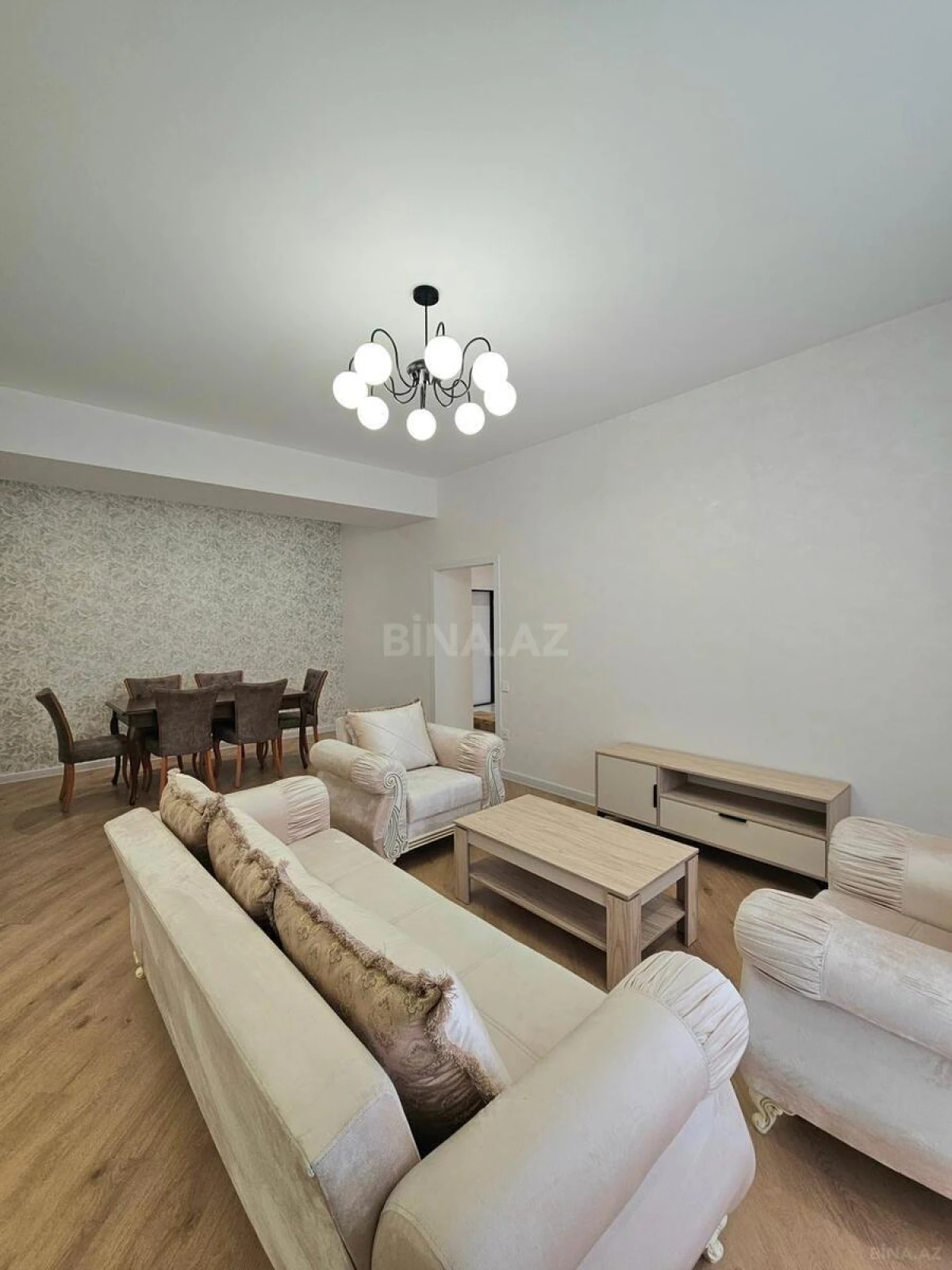 Kirayə verilir 3 otaqlı mənzil 125 m²