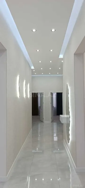 Satılır 5 otaqlı həyət evi 250 m²