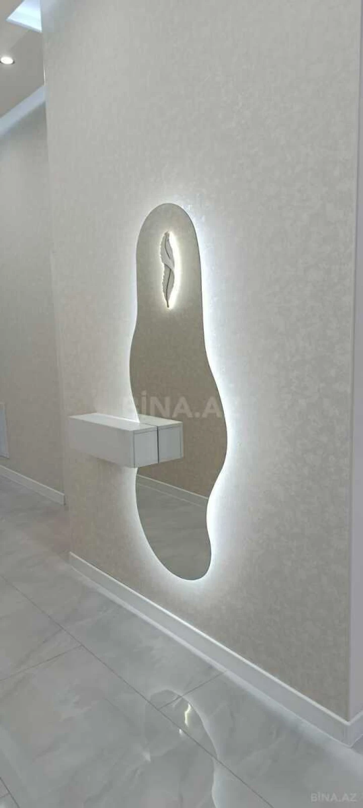 Satılır 5 otaqlı həyət evi 250 m²