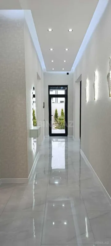 Satılır 5 otaqlı həyət evi 250 m²