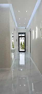 Satılır 5 otaqlı həyət evi 250 m²