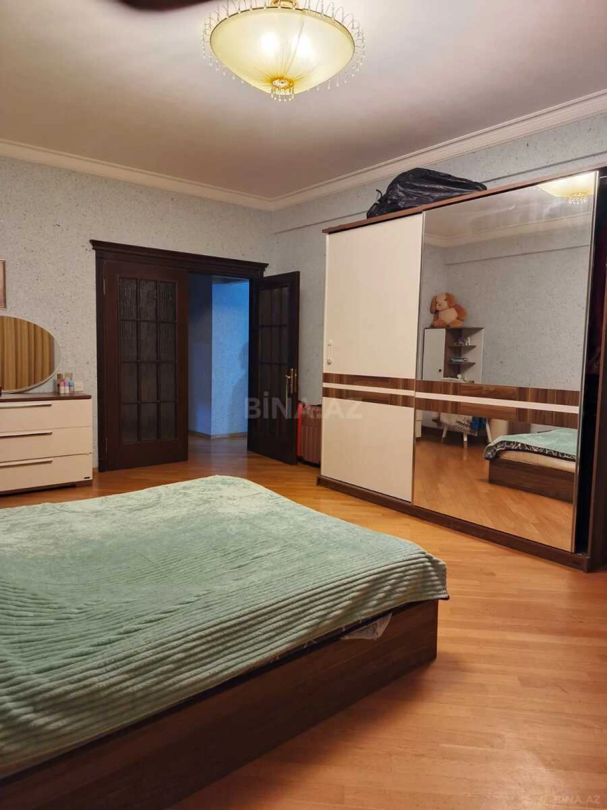 Satılır 2 otaqlı mənzil 64 m²