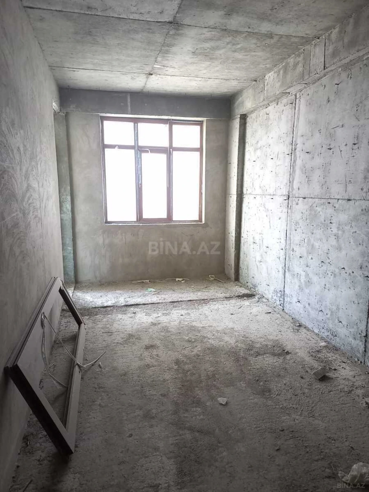 Satılır 1 otaqlı mənzil 42 m²