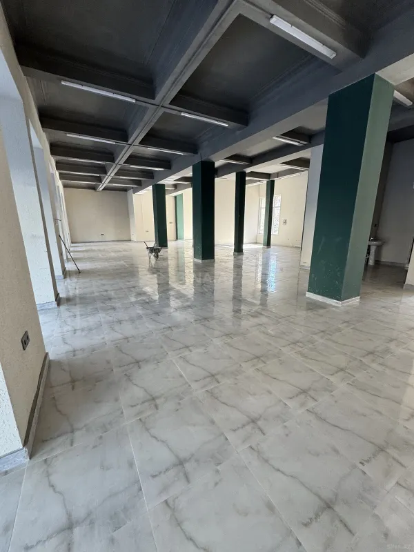 Kirayə verilir obyekt 230 m²