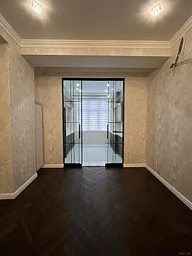 Satılır 2 otaqlı mənzil 115 m²