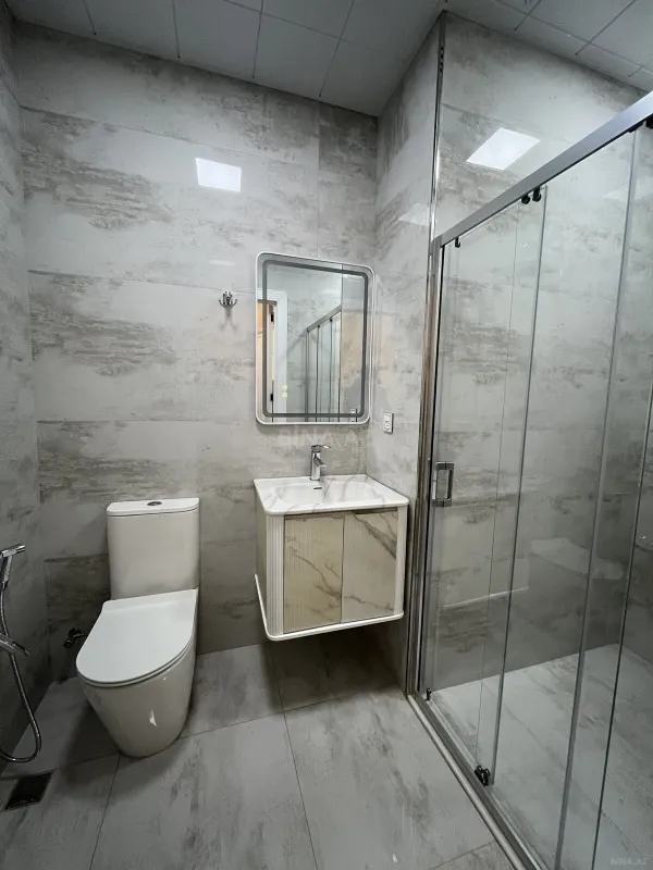 Satılır 2 otaqlı mənzil 115 m²