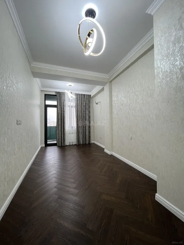 Satılır 2 otaqlı mənzil 115 m²