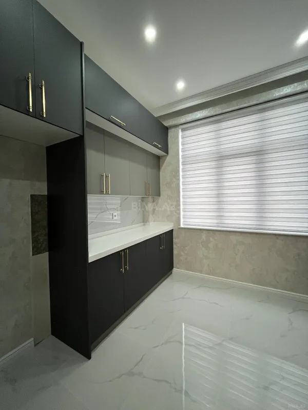 Satılır 2 otaqlı mənzil 115 m²