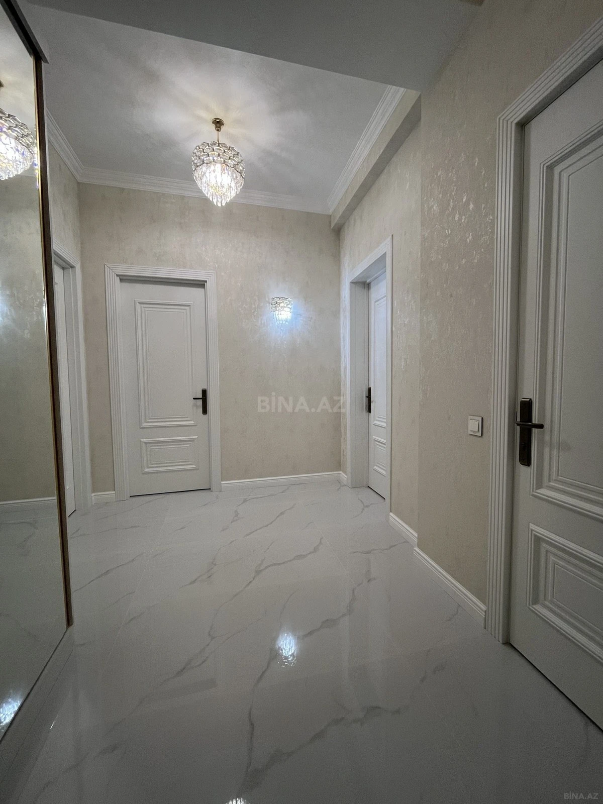 Satılır 2 otaqlı mənzil 115 m²
