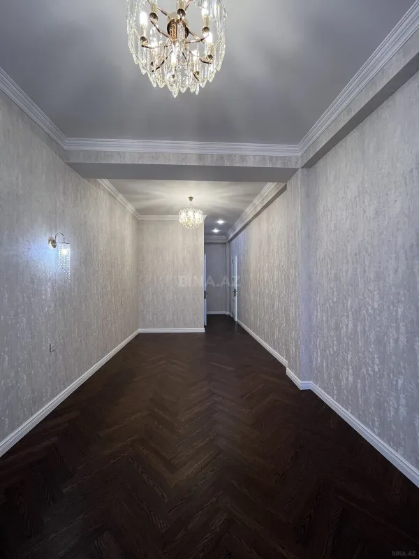 Satılır 2 otaqlı mənzil 115 m²