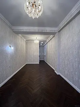 Satılır 2 otaqlı mənzil 115 m²