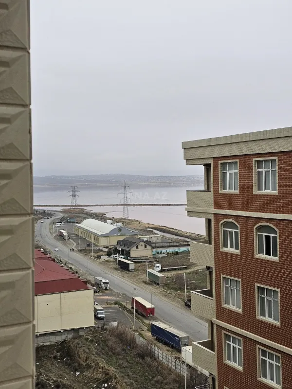 Satılır 3 otaqlı mənzil 82 m²