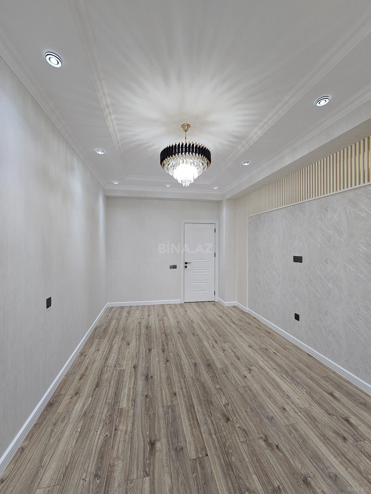 Satılır 3 otaqlı mənzil 82 m²