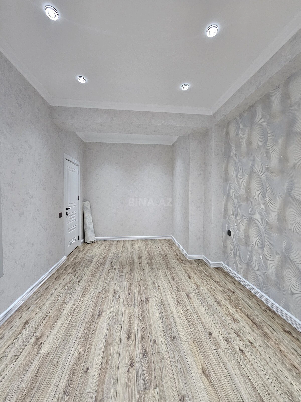 Satılır 3 otaqlı mənzil 82 m²