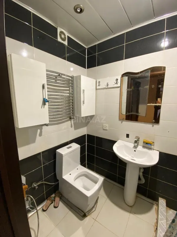 Kirayə verilir 2 otaqlı mənzil 60 m²