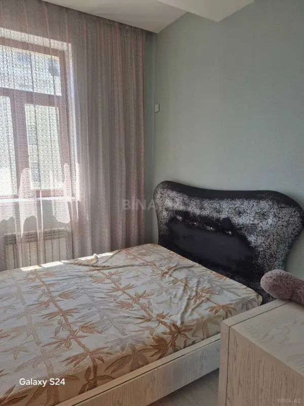Satılır 3 otaqlı mənzil 76 m²