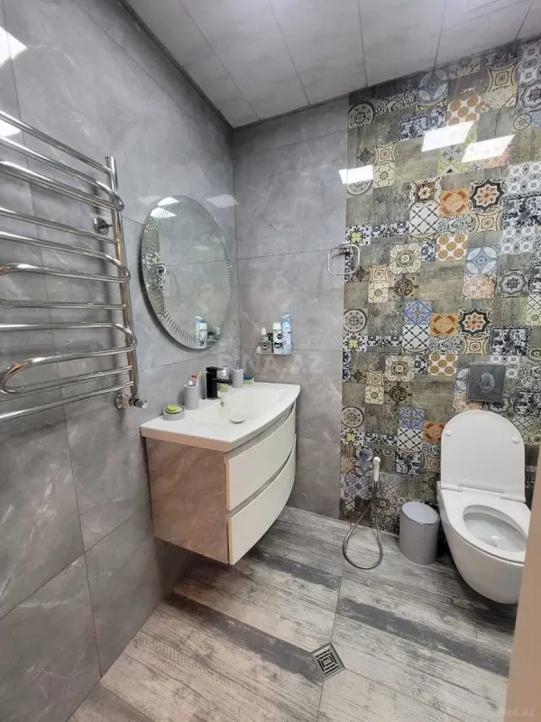 Satılır 3 otaqlı mənzil 114 m²