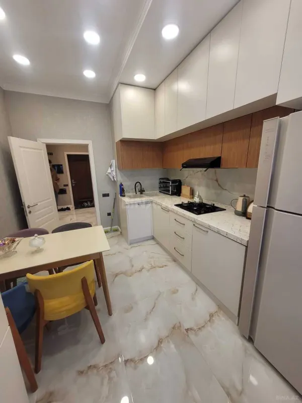 Satılır 3 otaqlı mənzil 114 m²