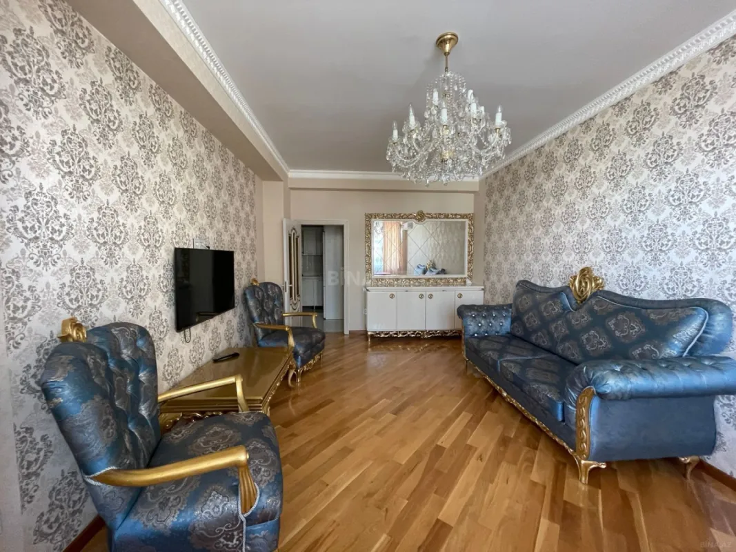 Kirayə verilir 2 otaqlı mənzil 65 m²