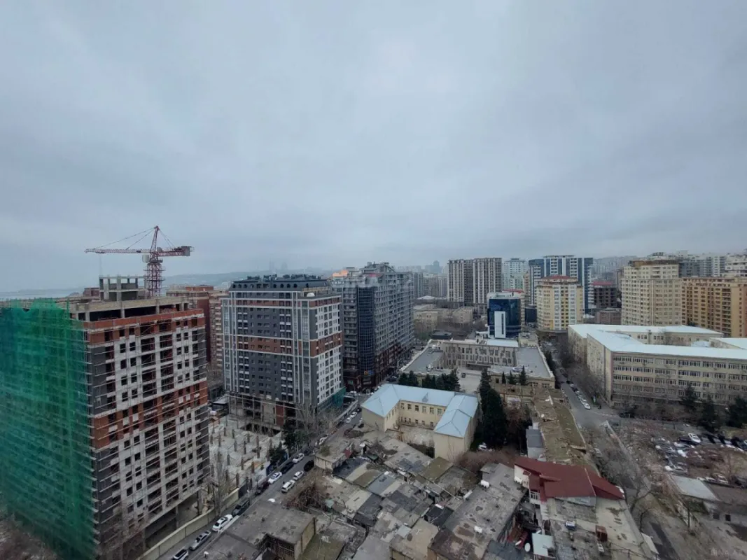 Satılır 3 otaqlı mənzil 95 m²