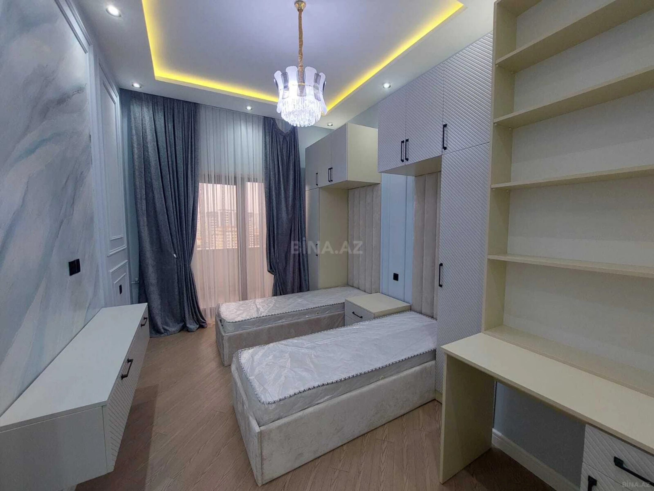 Satılır 3 otaqlı mənzil 95 m²